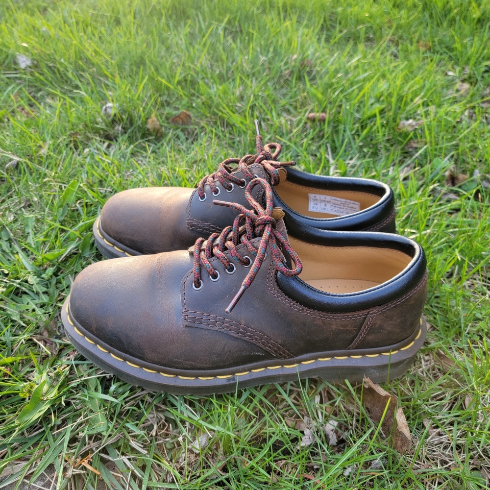 Dr. Martens, 8053 Crazy Horse Leather Shoes in Brown, Women's Size 8